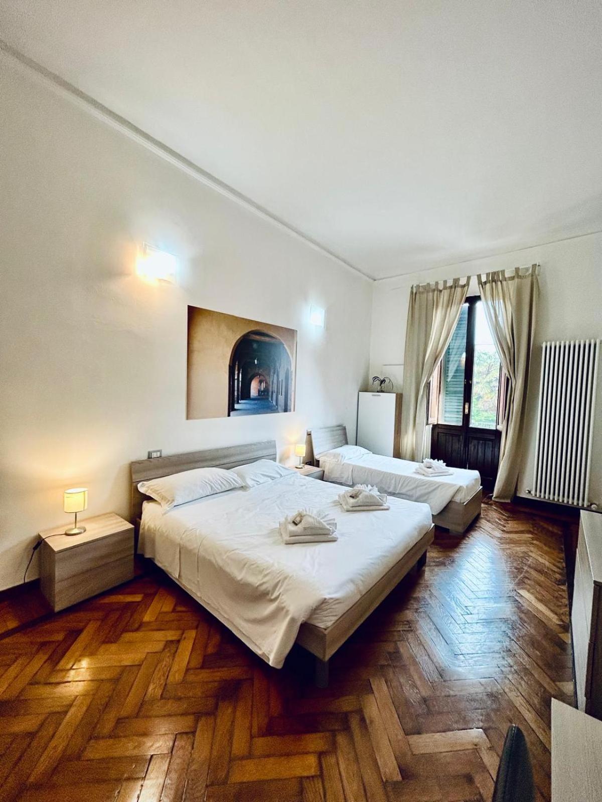 Centro Storico Suites Феррара Экстерьер фото