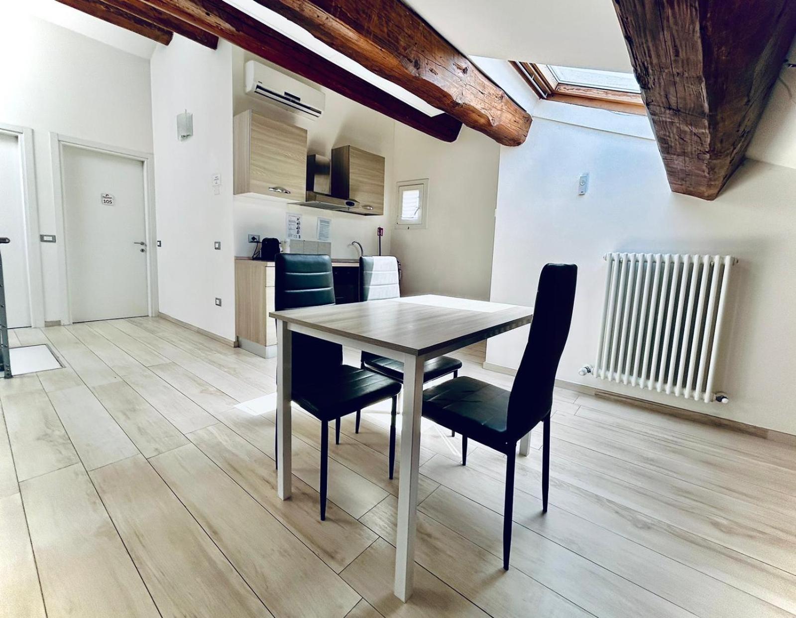 Centro Storico Suites Феррара Экстерьер фото